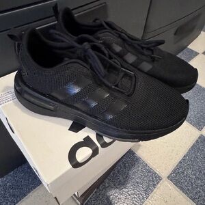 Adidas Men's Triple Black Sneakers
